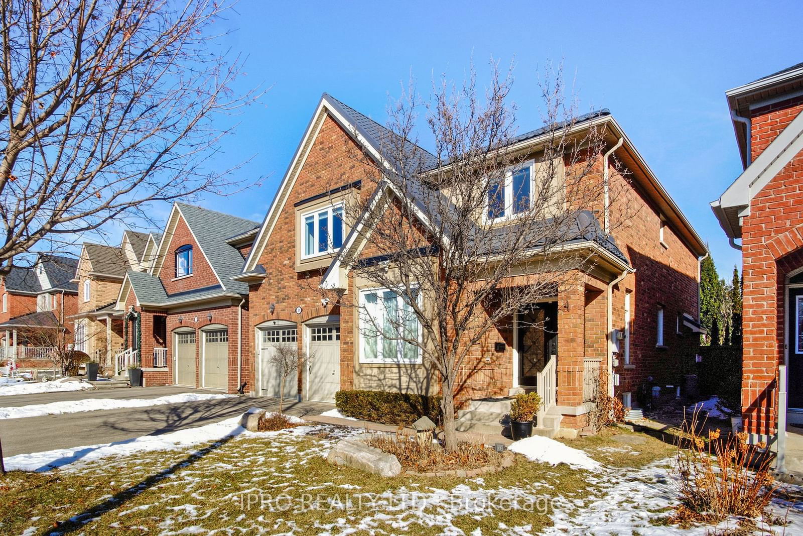 Detached House sold at 31 Callisto Court, Mississauga, Streetsville, L5M 0A1 - MLS: W11944119