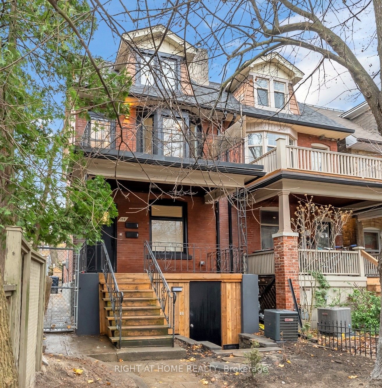 Semi-Detached House for lease at B2-158 Indian Grve, Toronto, High Park North, M6P 2H2 - MLS: W11944342