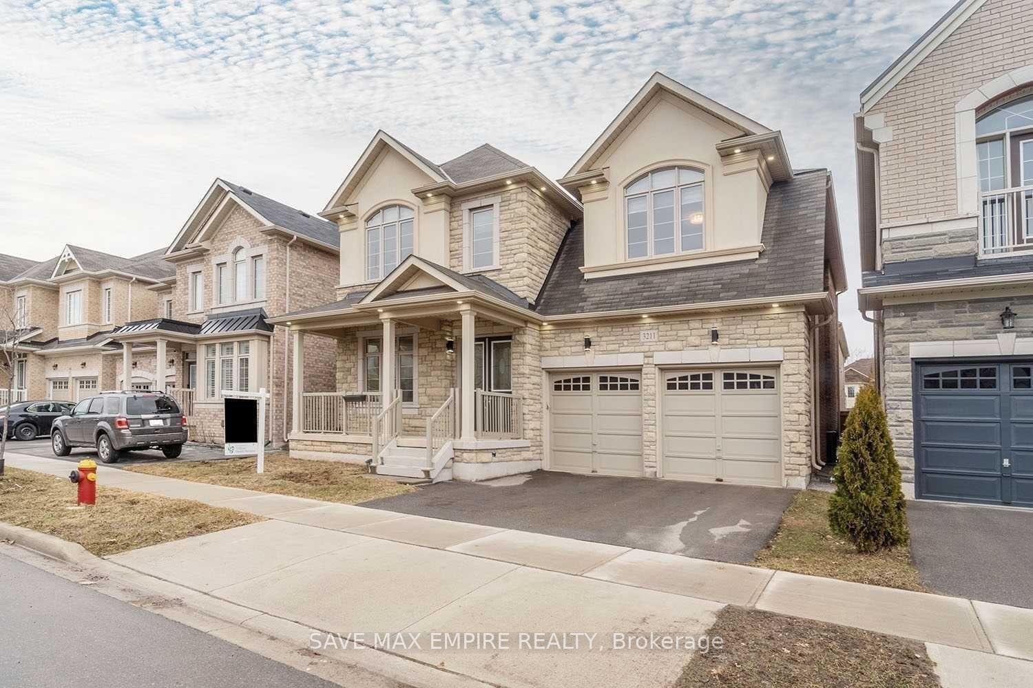 Detached House for lease at 3211 William Rose Way, Oakville, Rural Oakville, L6H 0T6 - MLS: W11944392