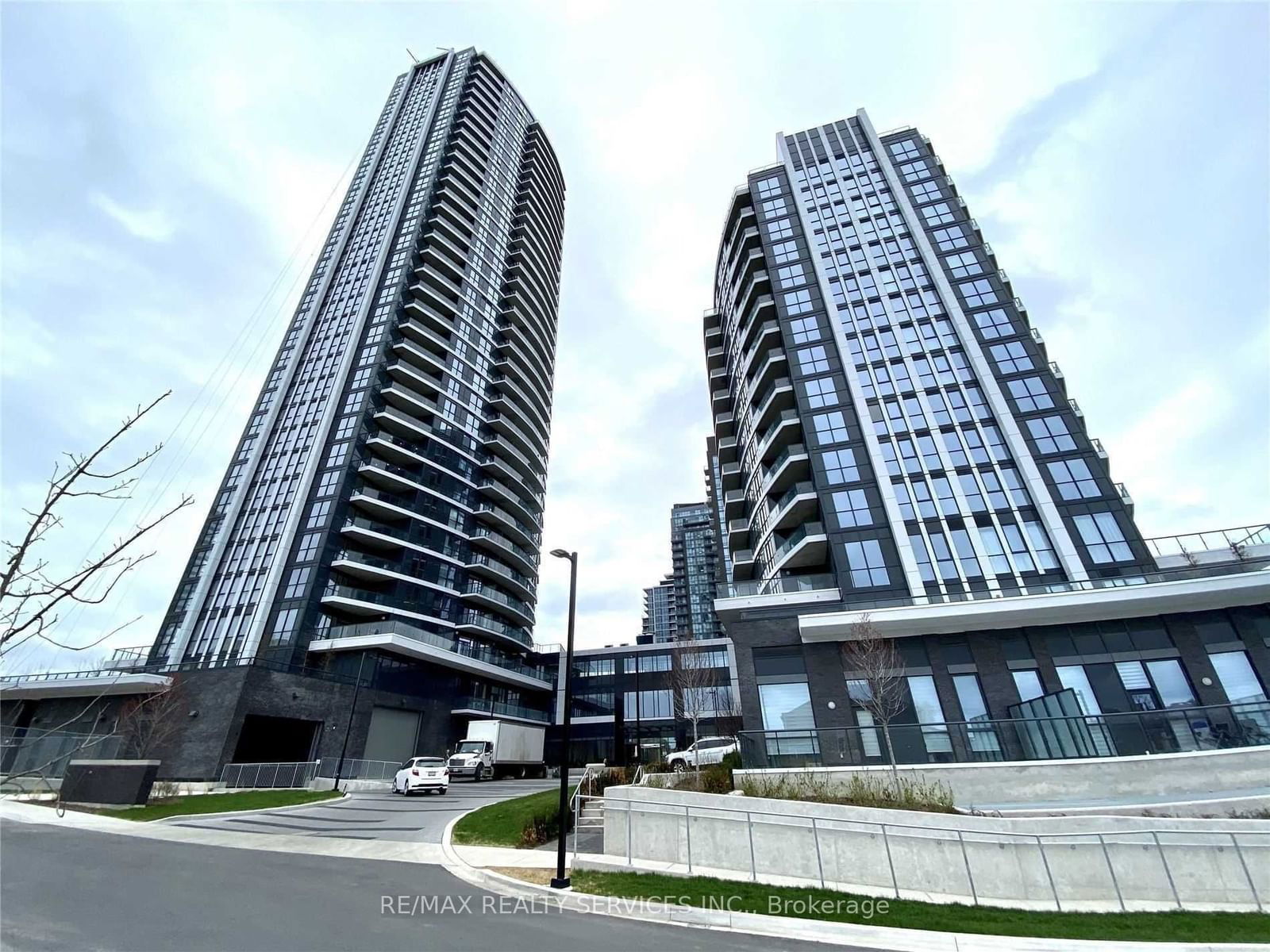 Condo leased at 1019-35 Watergarden Drive, Mississauga, Hurontario, L5R 1B2 - MLS: W11944437