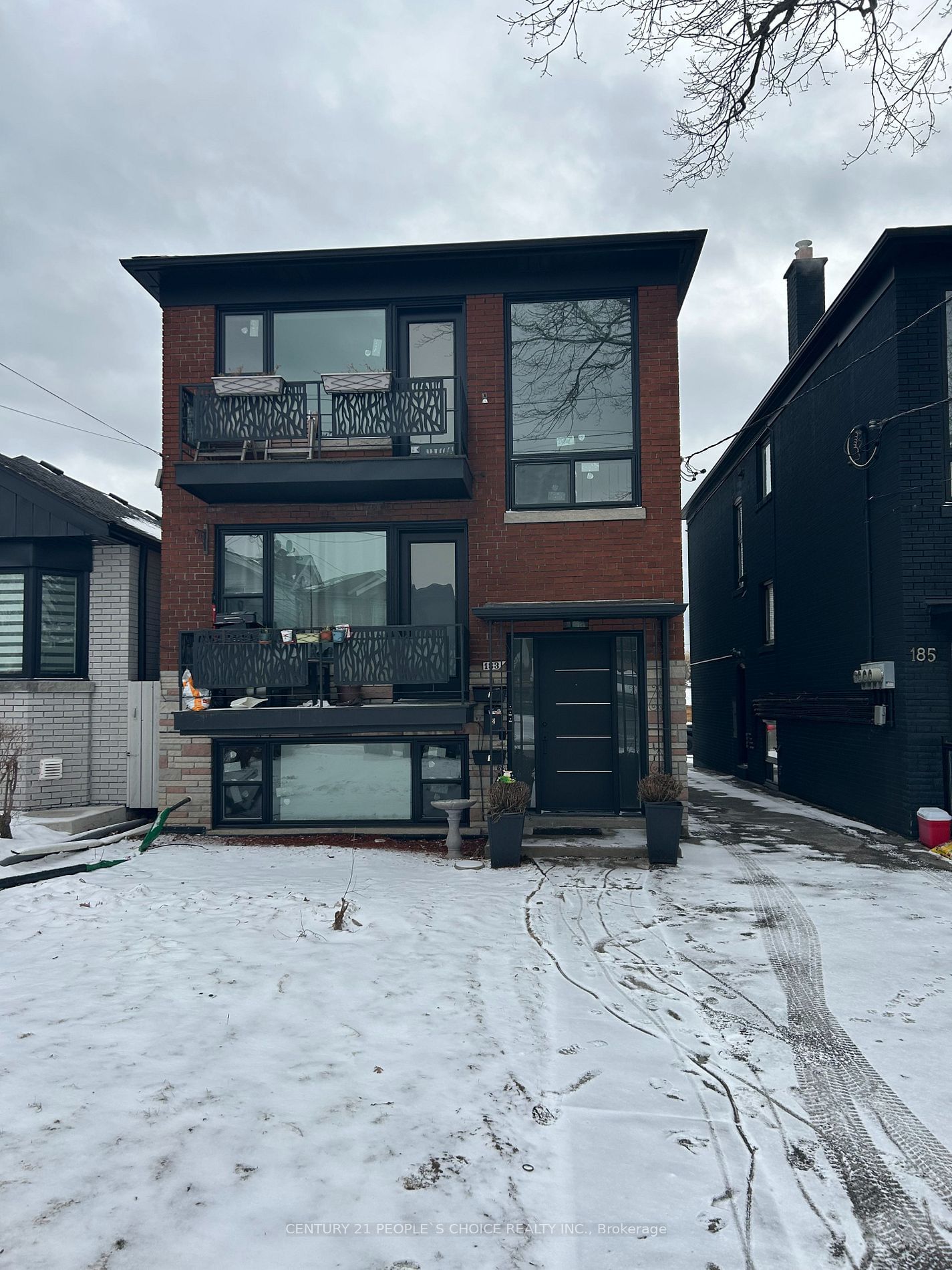 Semi-Detached House for lease at 3-183 Bowie Avenue, Toronto, Briar Hill-Belgravia, M6E 2R5 - MLS: W11944455