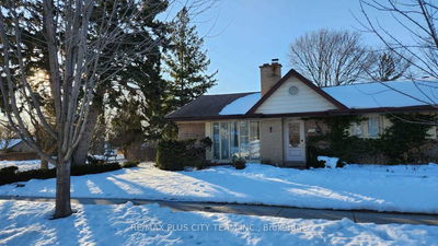 Detached House for lease at 17 Hedges Boulevard, Toronto, Princess-Rosethorn, M9B 3C3 - MLS: W11944470