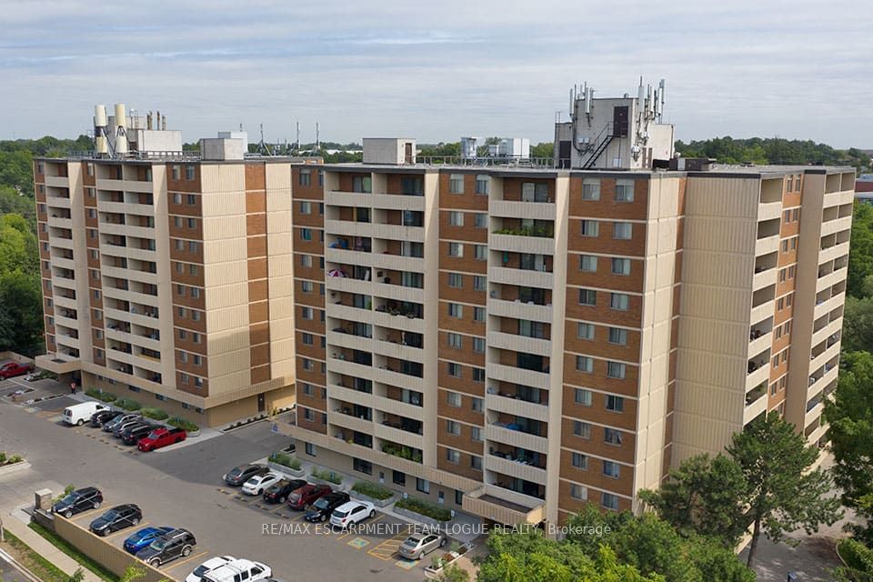 Condo sold at 62 Park Avenue, Halton Hills, Georgetown, L7G 4Y9 - MLS: W11944521