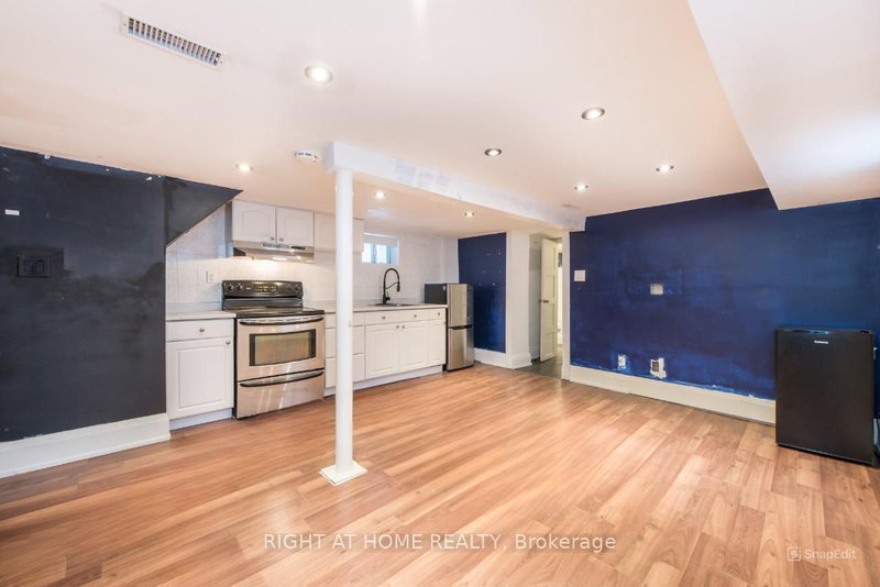 BSMT - 640 Runnymede Rd, Toronto, M6S 3A2 | Image 3