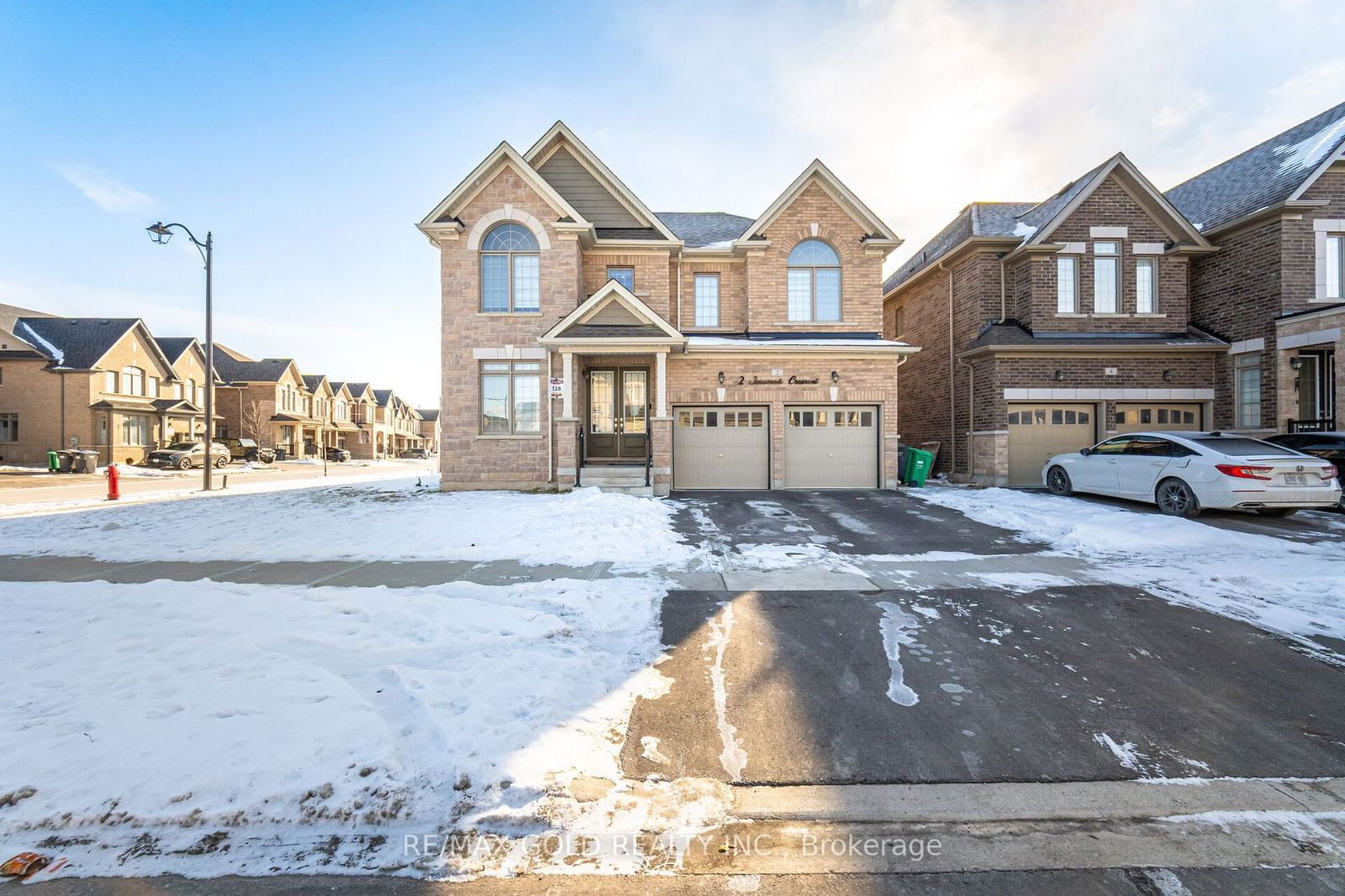 Detached House for sale at 2 Jenwood Crescent, Brampton, Sandringham-Wellington North, L6R 4C6 - MLS: W11944587