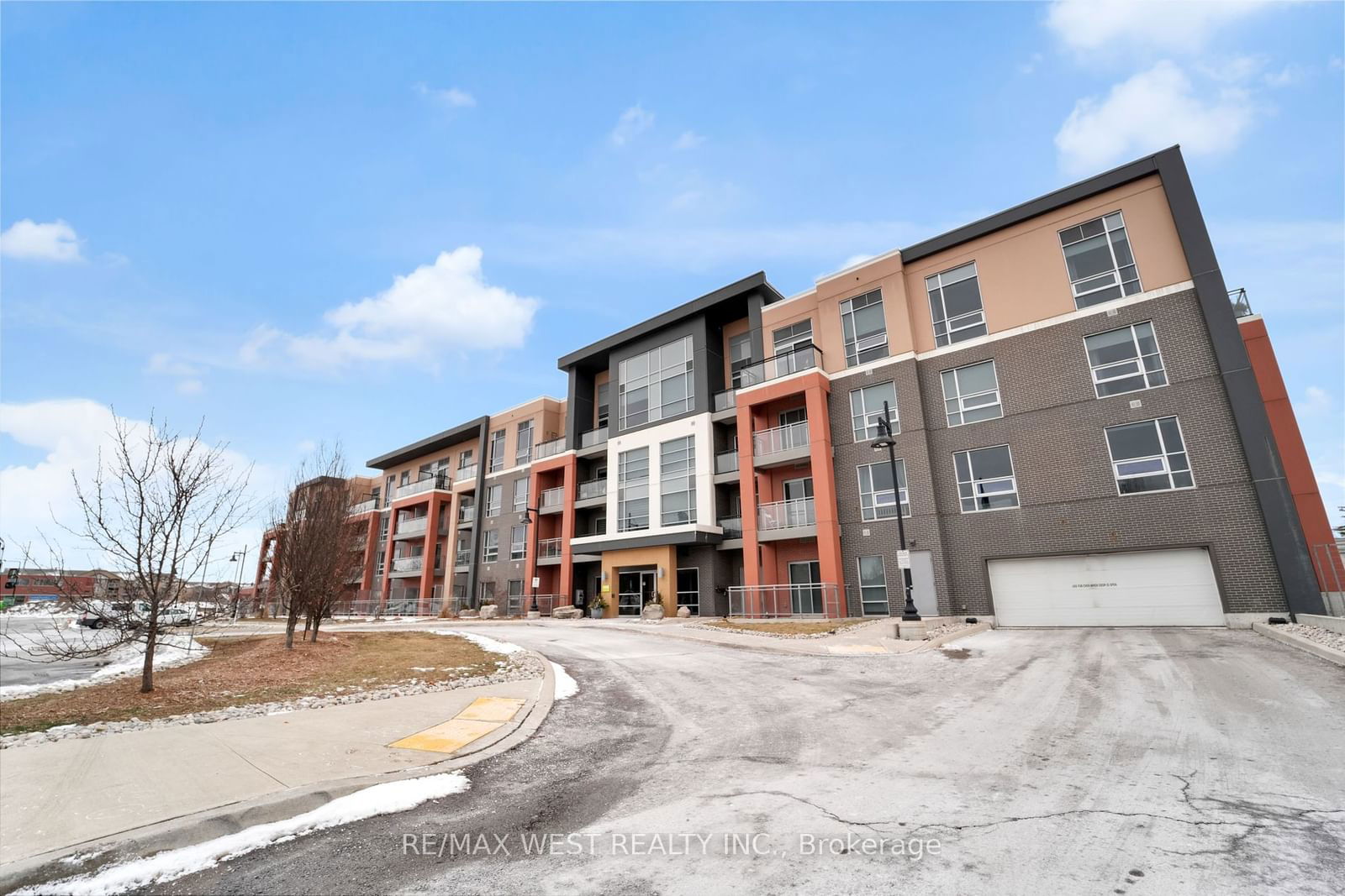 Condo sold at 214-4040 UPPER MIDDLE Road, Burlington, Tansley, L7M 0H2 - MLS: W11944602