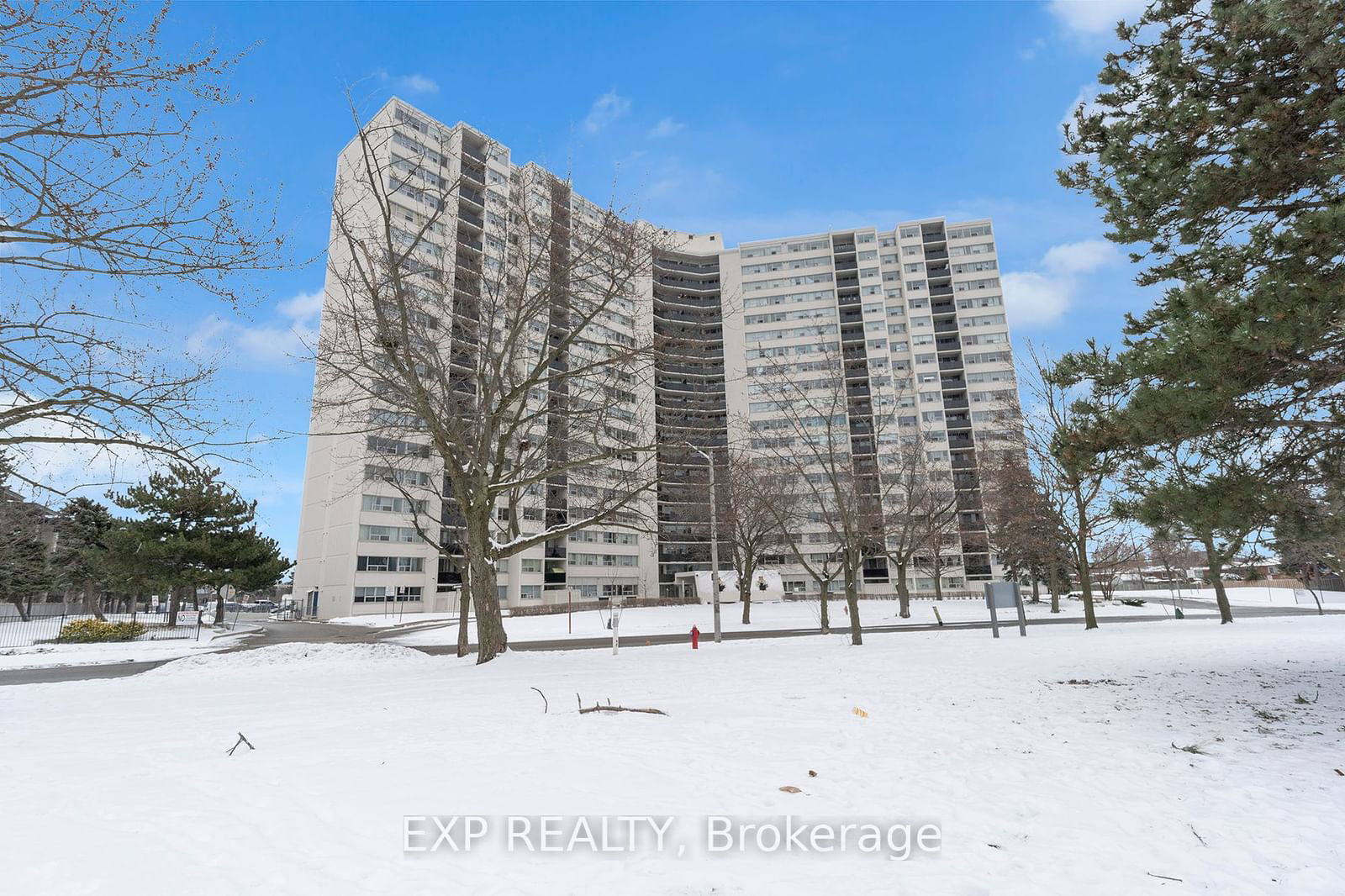 Condo for sale at 702-530 Lolita Gdns, Mississauga, Mississauga Valleys, L5A 3T2 - MLS: W11944656