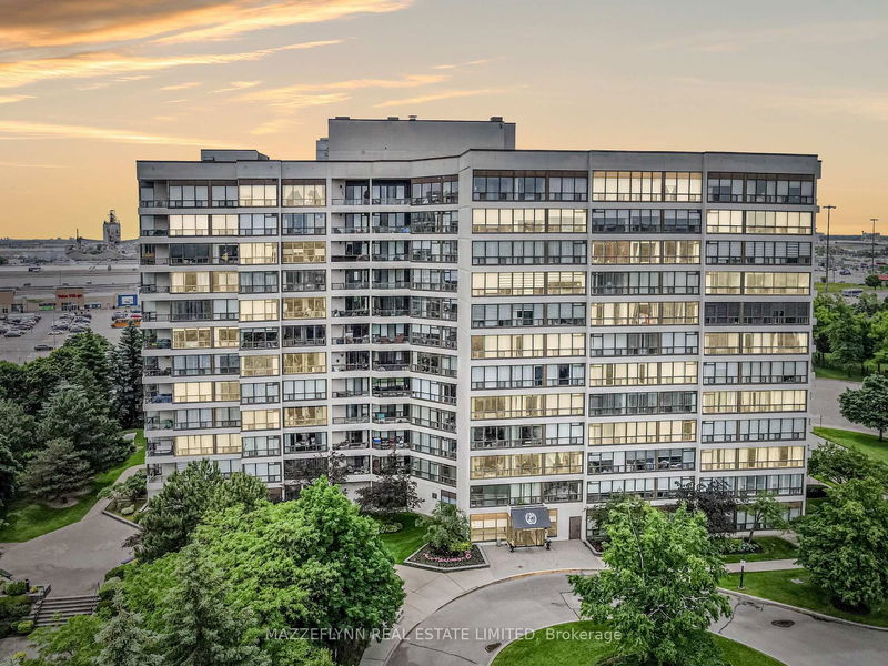 home for sale on 1104-12 Laurelcrest Street