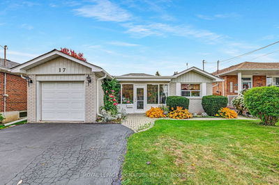 17 Norfield Cres, Toronto - Elms-Old Rexdale image-0-1