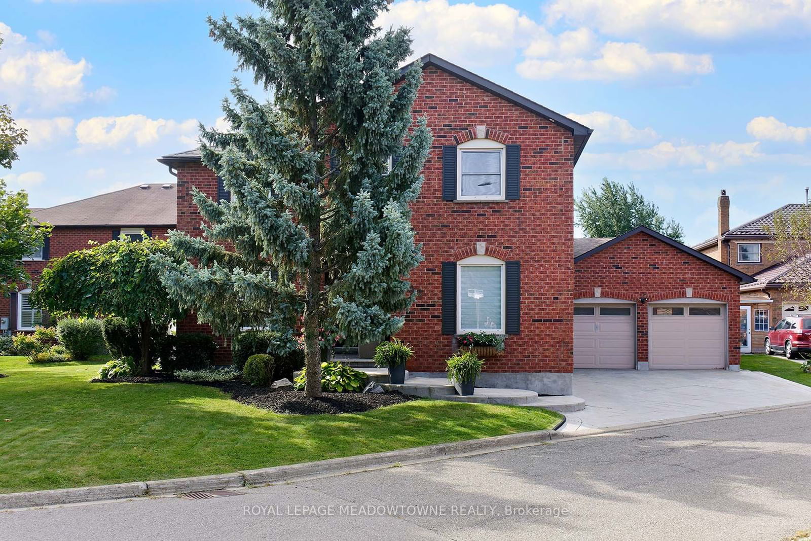 Detached House for sale at 6402 Tenth Line, Mississauga, Lisgar, L5N 5T4 - MLS: W11944971