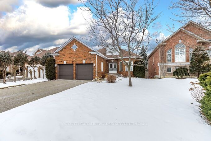 Detached House for sale at 15 Kirkwood Crescent, Caledon, Rural Caledon, L7C 1C1 - MLS: W11945036