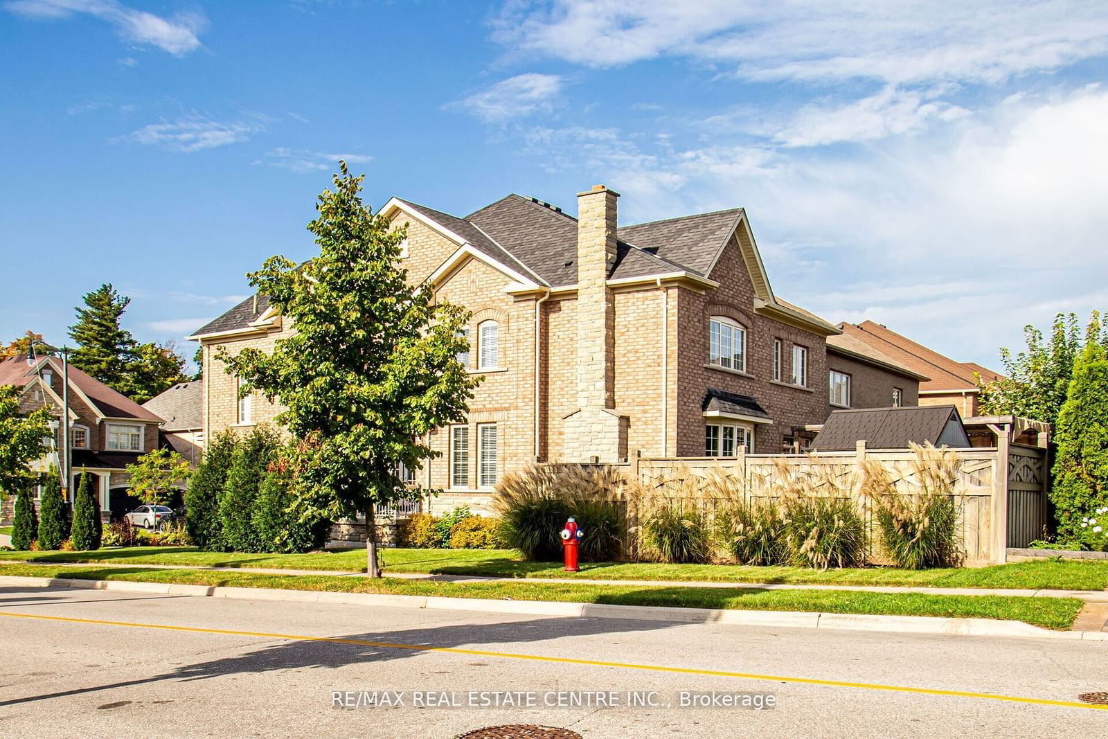 Detached House for sale at 30 Deanston Court, Brampton, Credit Valley, L6X 2Z7 - MLS: W11945084