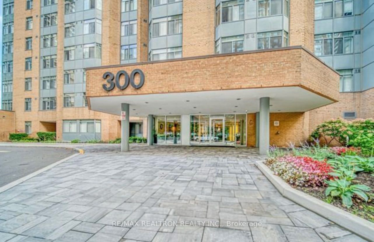 Condo for sale at 504-300 Webb Drive, Mississauga, City Centre, L5B 3W3 - MLS: W11945238