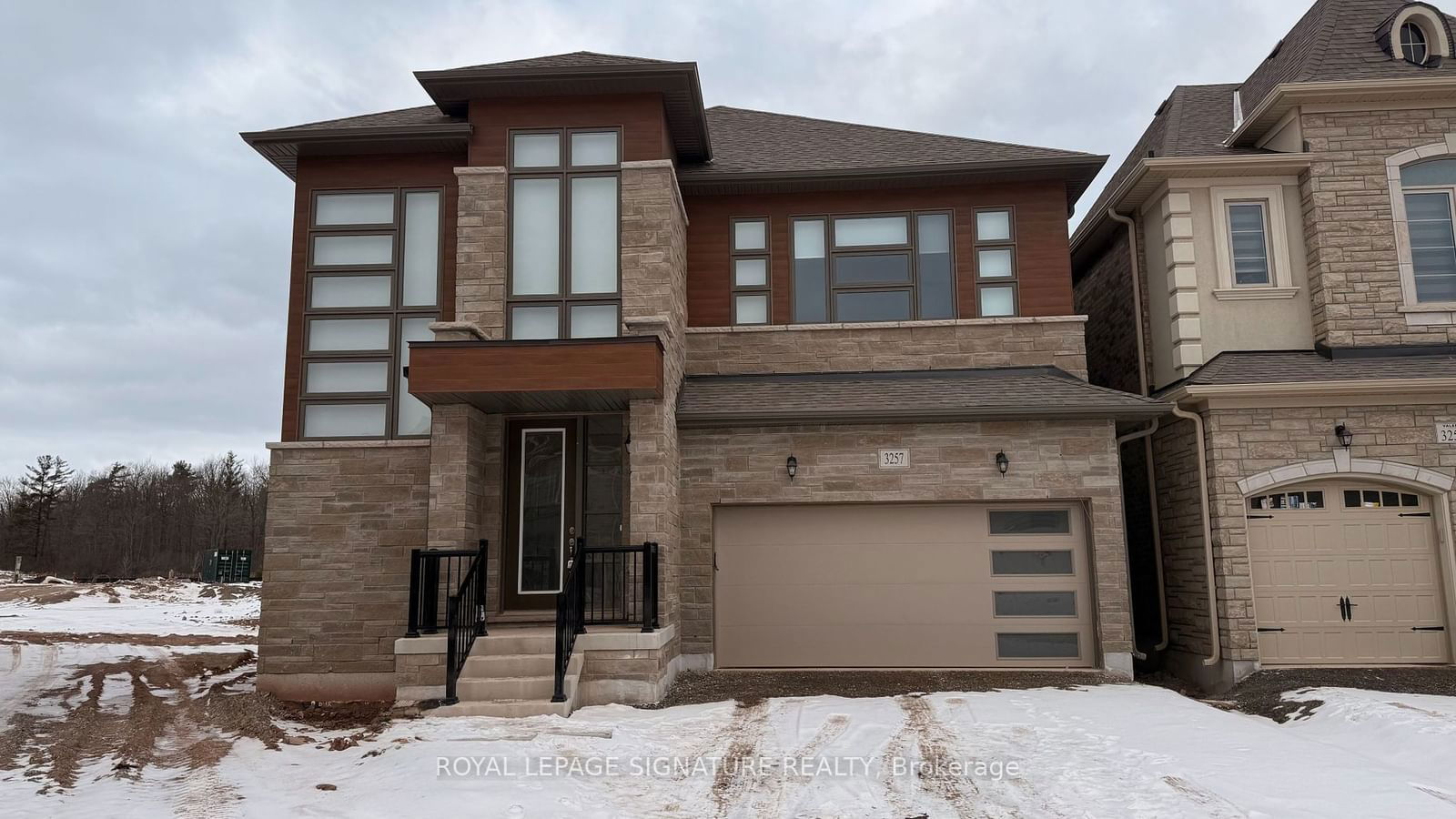 Detached House for lease at 3257 Dove Drive, Oakville, 1010 - JM Joshua Meadows, L6H 8A1 - MLS: W11945275