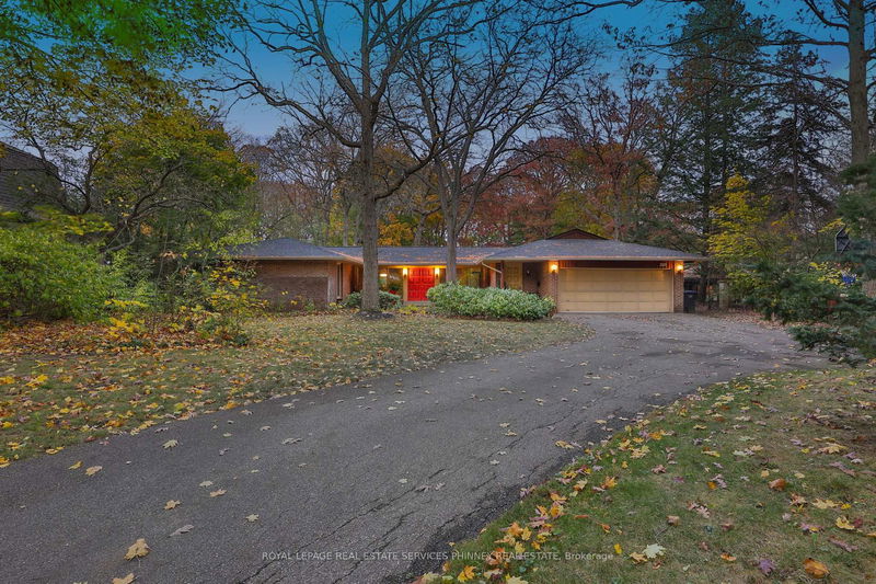 home for sale on 2225 Shardawn Mews