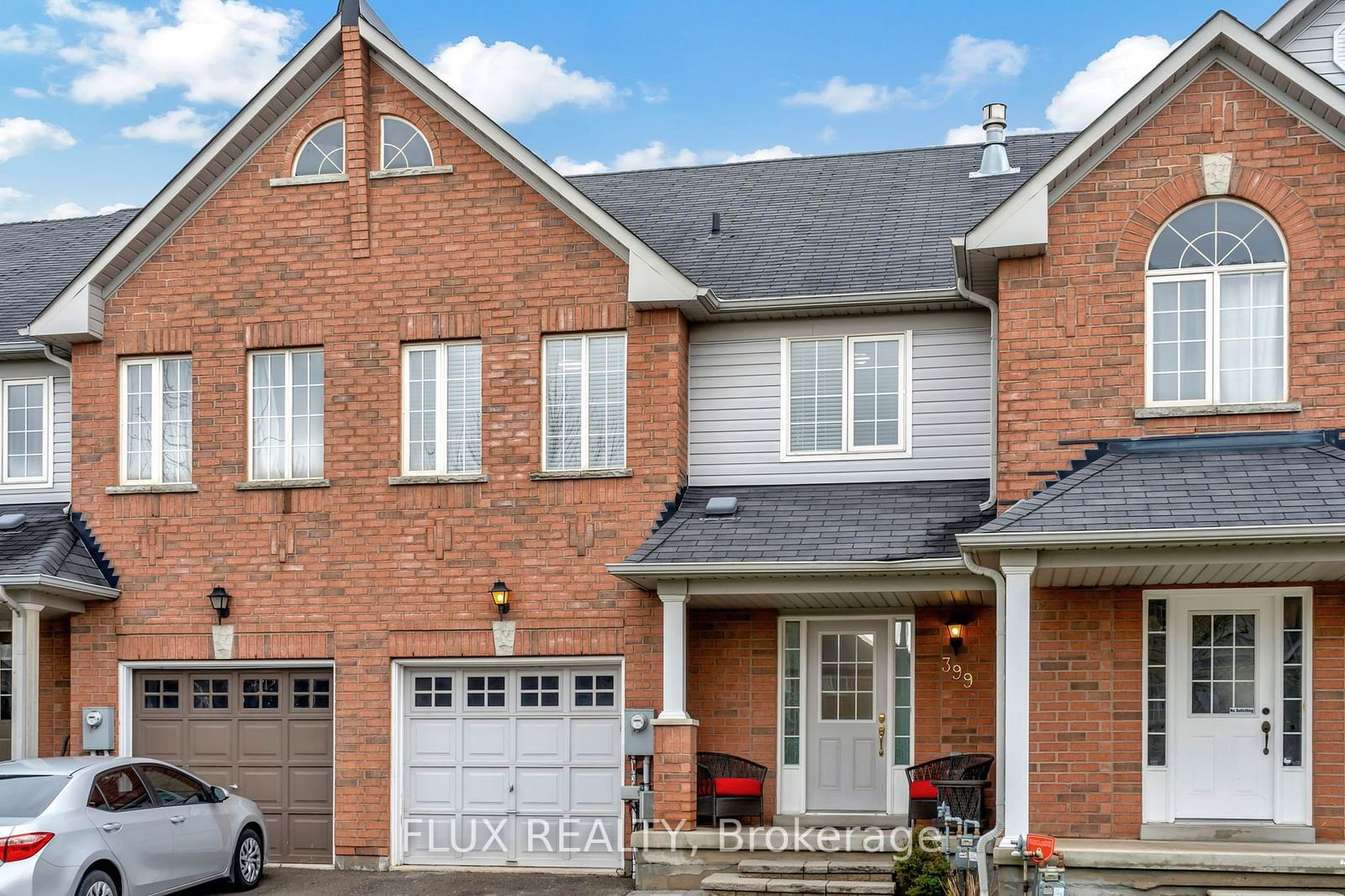 Townhouse for sale at 399 HOBBS Crescent, Milton, 1027 - CL Clarke, L9T 0J2 - MLS: W11945447