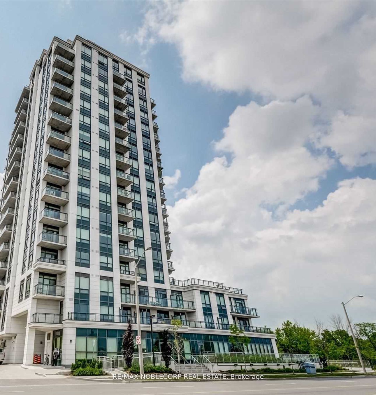 Condo for sale at 805-840 Queens Plate Drive, Toronto, West Humber-Clairville, M9W 0E7 - MLS: W11945549