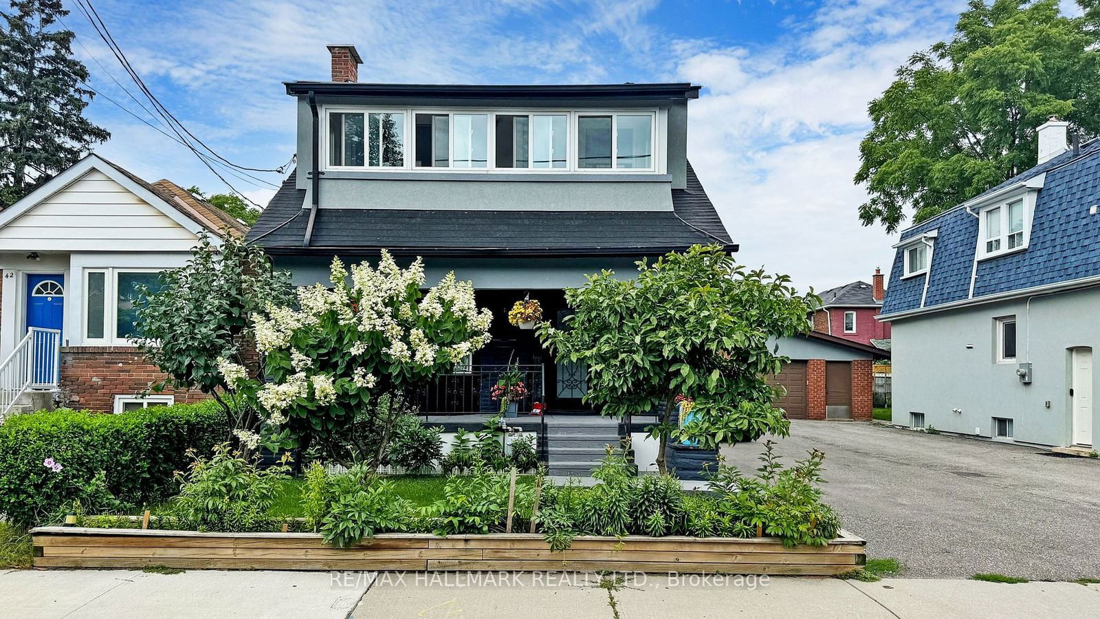 Building at 46 Craydon Avenue, Toronto, Mount Dennis