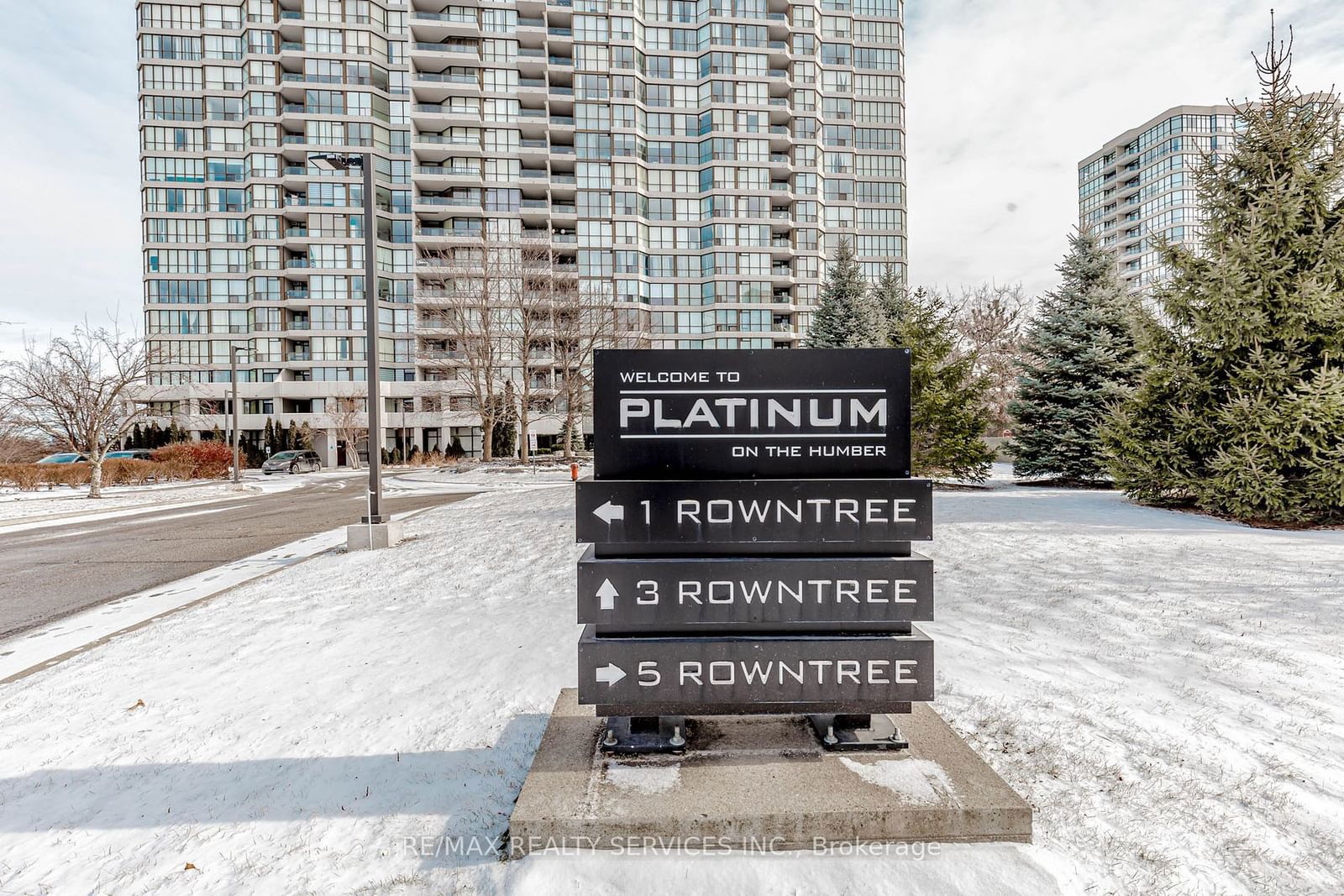 Condo for sale at 612-3 Rowntree Road, Toronto, Mount Olive-Silverstone-Jamestown, M9V 5G8 - MLS: W11945601