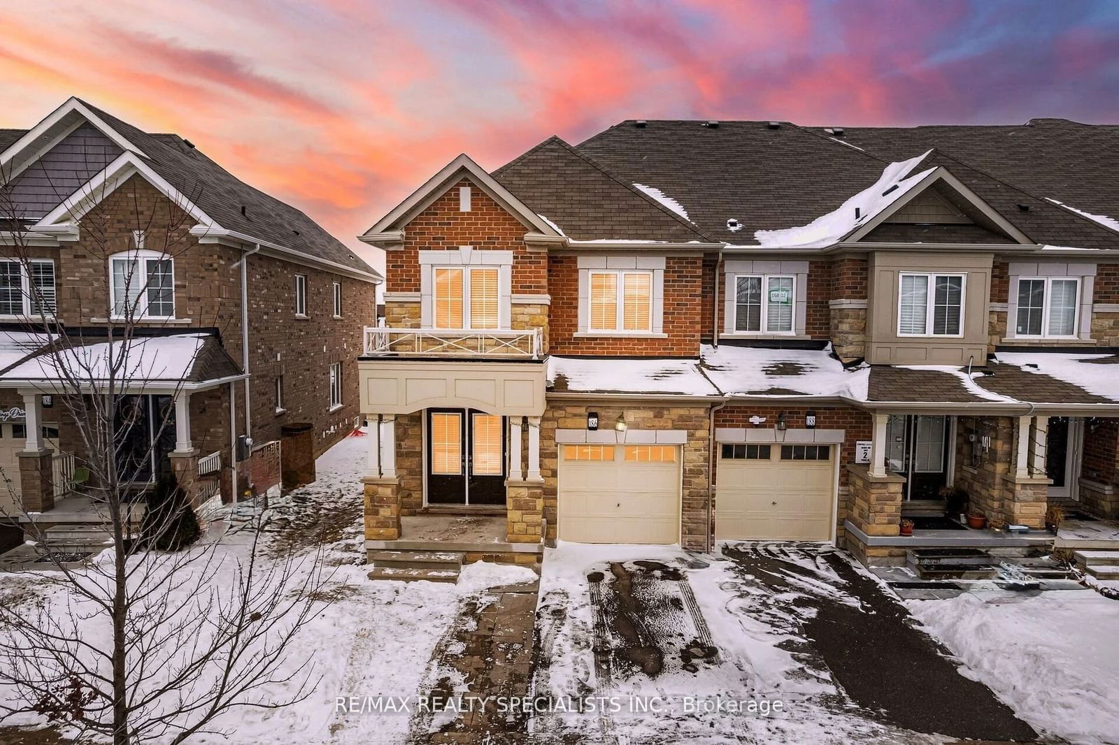 Townhouse for sale at 186 Golden Springs Drive, Brampton, Northwest Brampton, L7A 4N9 - MLS: W11945654