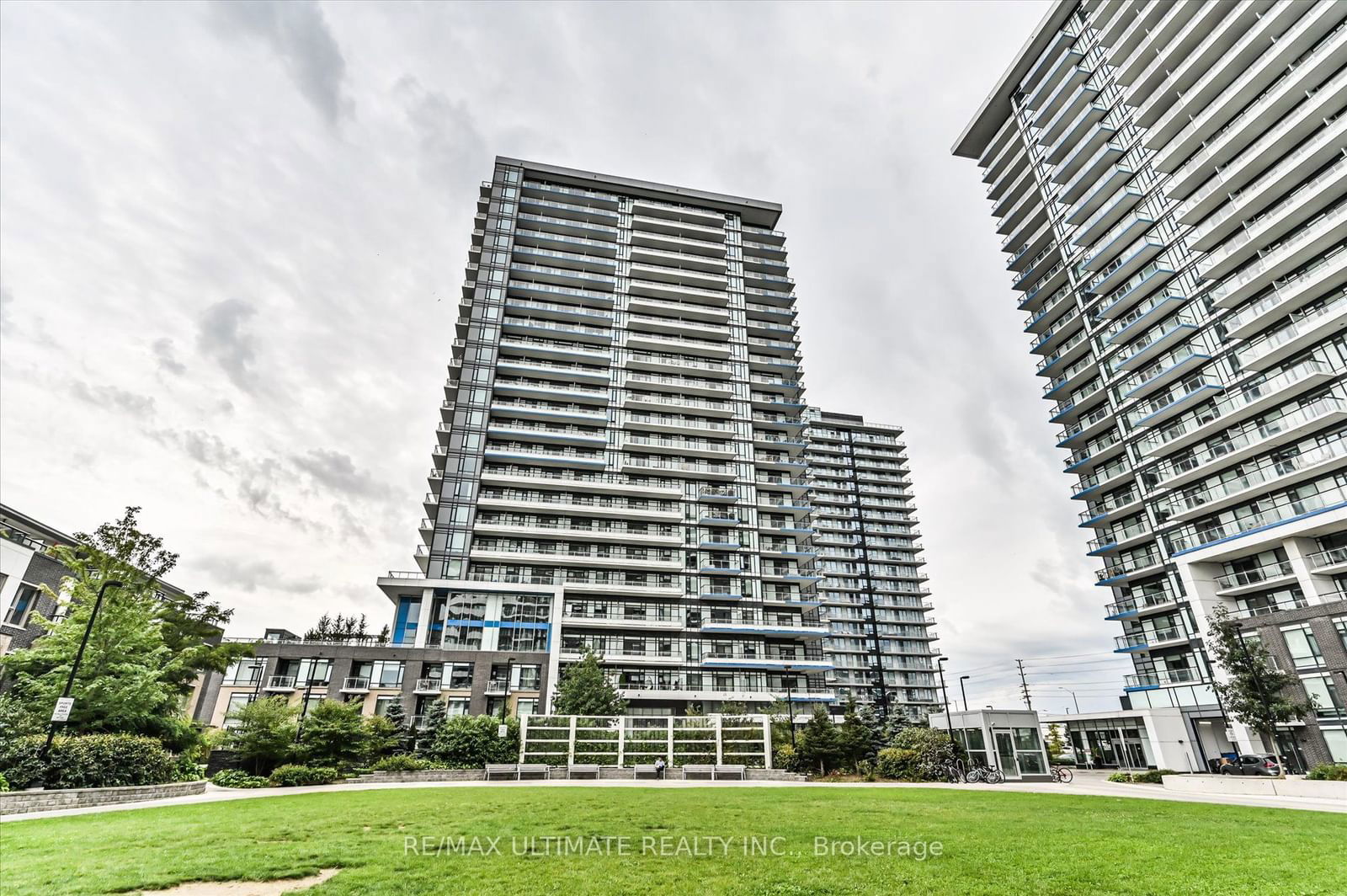 Condo for sale at 2108-2560 Eglinton Avenue, Mississauga, Central Erin Mills, L5M 0Y3 - MLS: W11945662