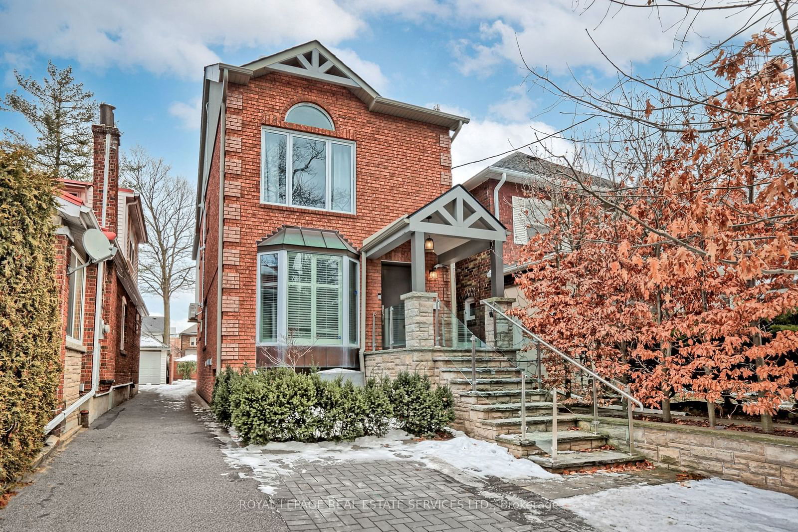 Detached House for sale at 115 Humbercrest Boulevard, Toronto, Runnymede-Bloor West Village, M6S 4L4 - MLS: W11945693