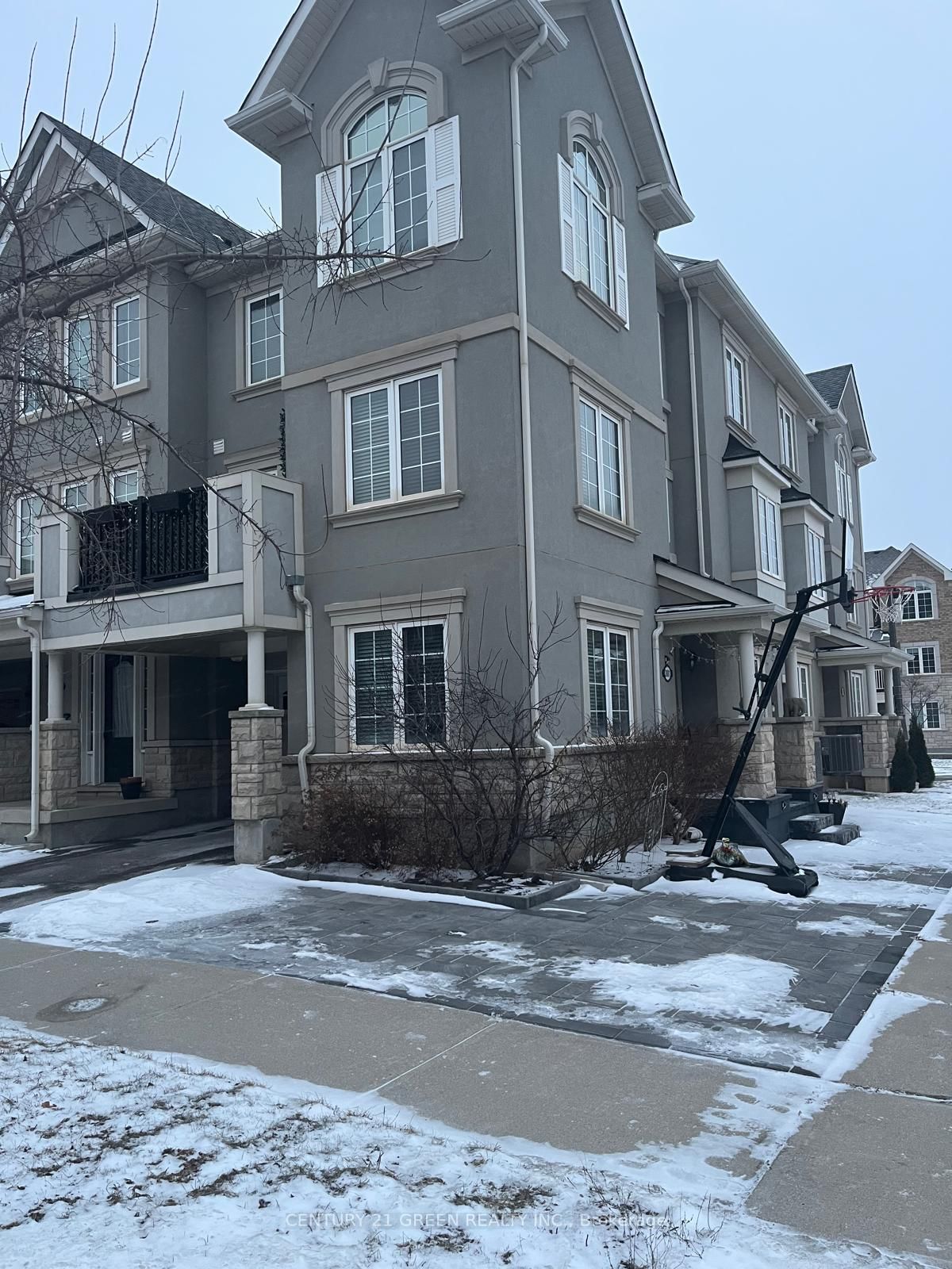 Townhouse leased at 3081 Cashmere Gdns, Oakville, 1008 - GO Glenorchy, L6M 0V3 - MLS: W11945804