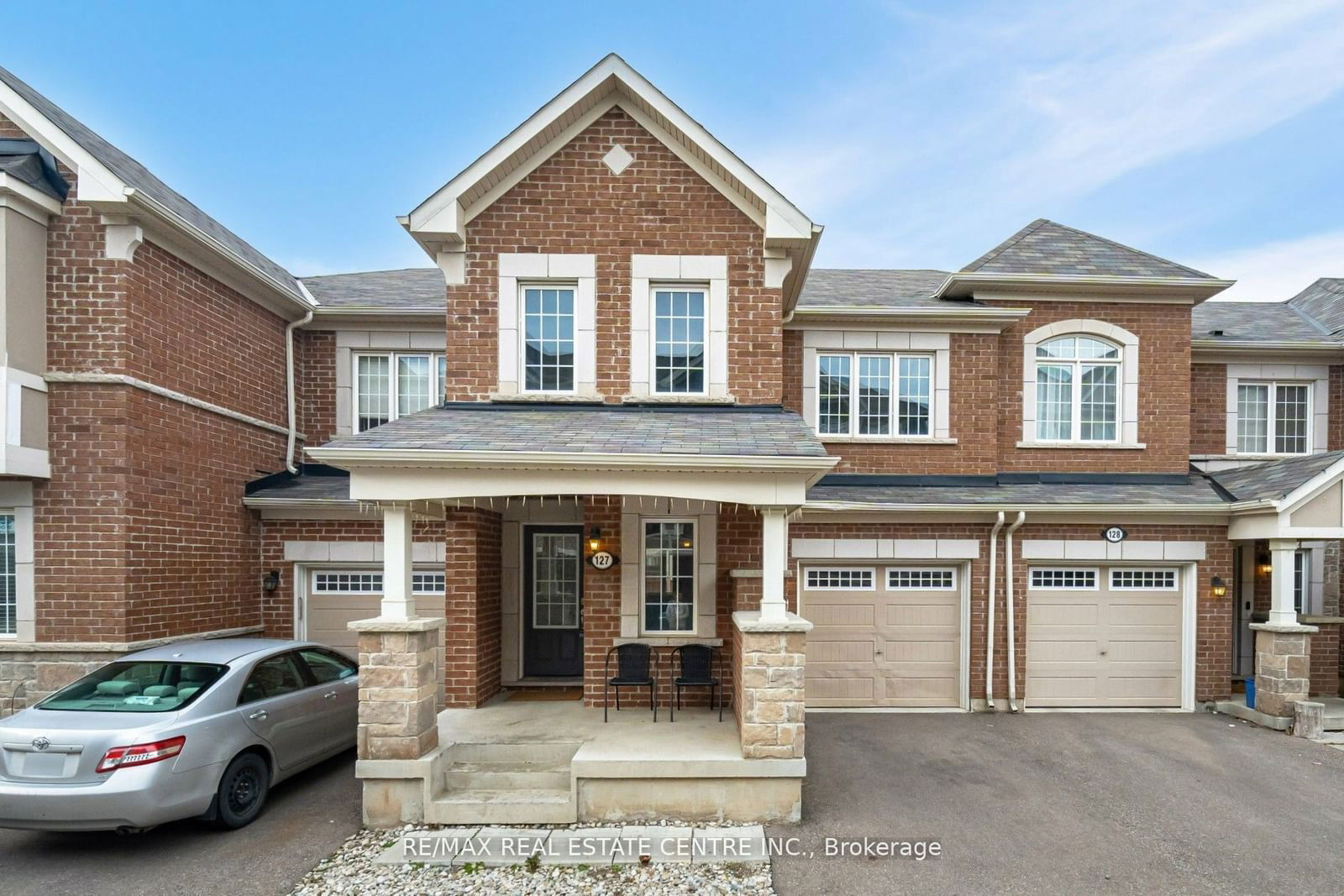 Townhouse for sale at 127-1000 Asleton Boulevard, Milton, Willmott, L9T 9L2 - MLS: W11945813