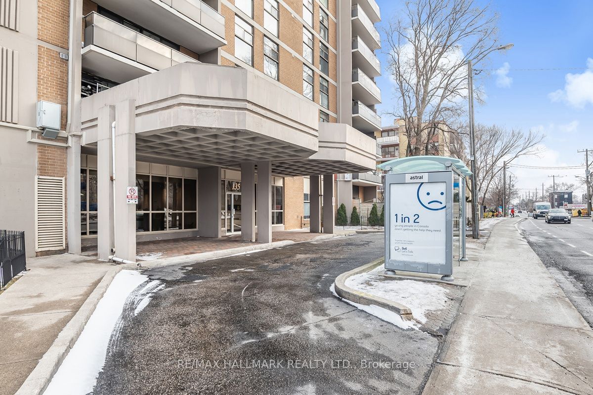 Condo for lease at 703-135 Marlee Avenue, Toronto, Briar Hill-Belgravia, M6B 4C6 - MLS: W11946204