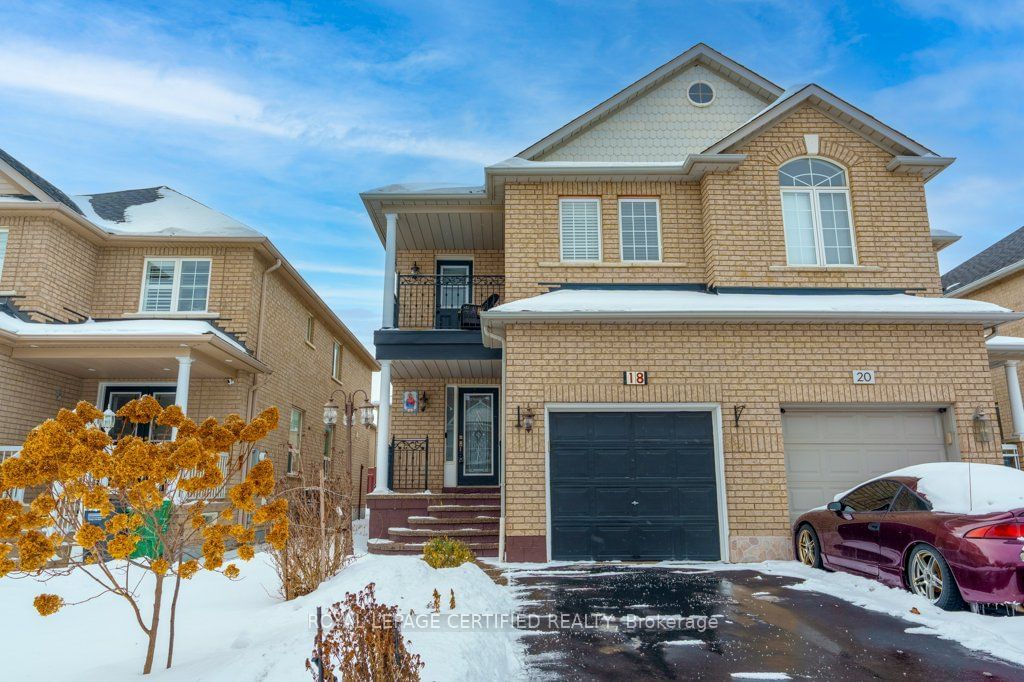 Semi-Detached House for sale at 18 Newark Way, Brampton, Fletcher's Meadow, L7A 2V1 - MLS: W11946275