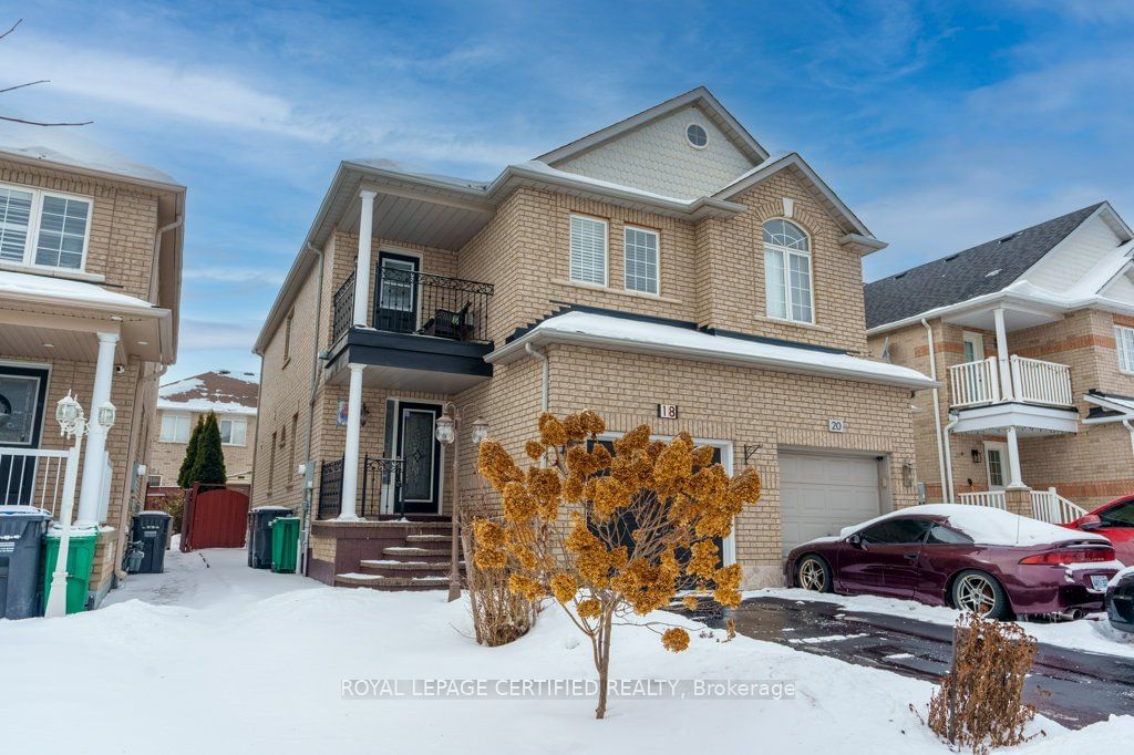 Semi-Detached House for sale at 18 Newark Way, Brampton, Fletcher's Meadow, L7A 2V1 - MLS: W11946275