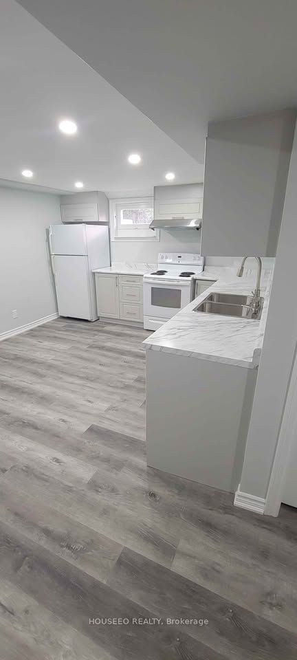 home for lease on 5 Cafon Court