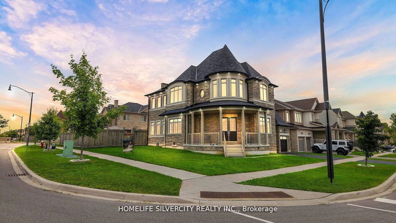 home for lease on 2 Venue Road