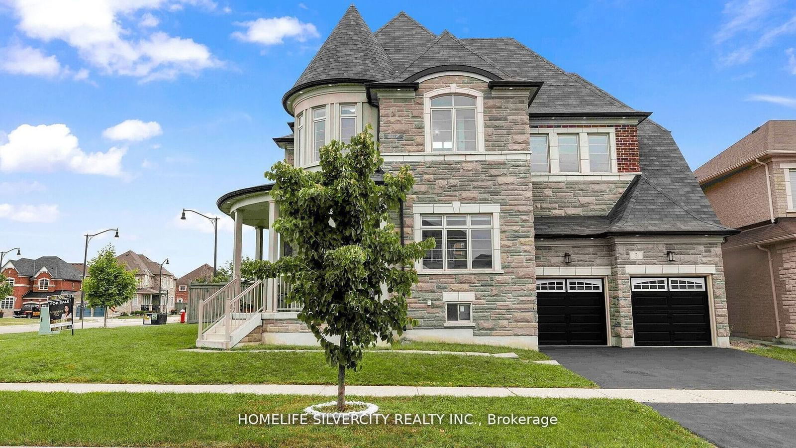 Detached House leased at 2 Venue Road, Brampton, Toronto Gore Rural Estate, L6P 4J7 - MLS: W11946442