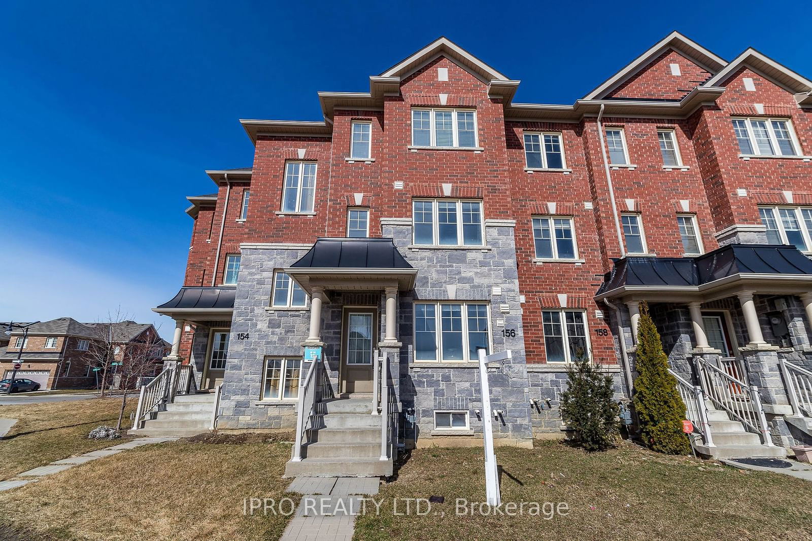 Townhouse for sale at 156 Inspire Boulevard, Brampton, Sandringham-Wellington North, L6R 3X9 - MLS: W11946502