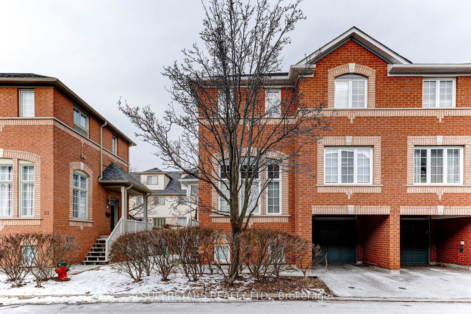 Townhouse for sale at 20-5031 East Mill Road, Mississauga, East Credit, L5V 2M5 - MLS: W11946590