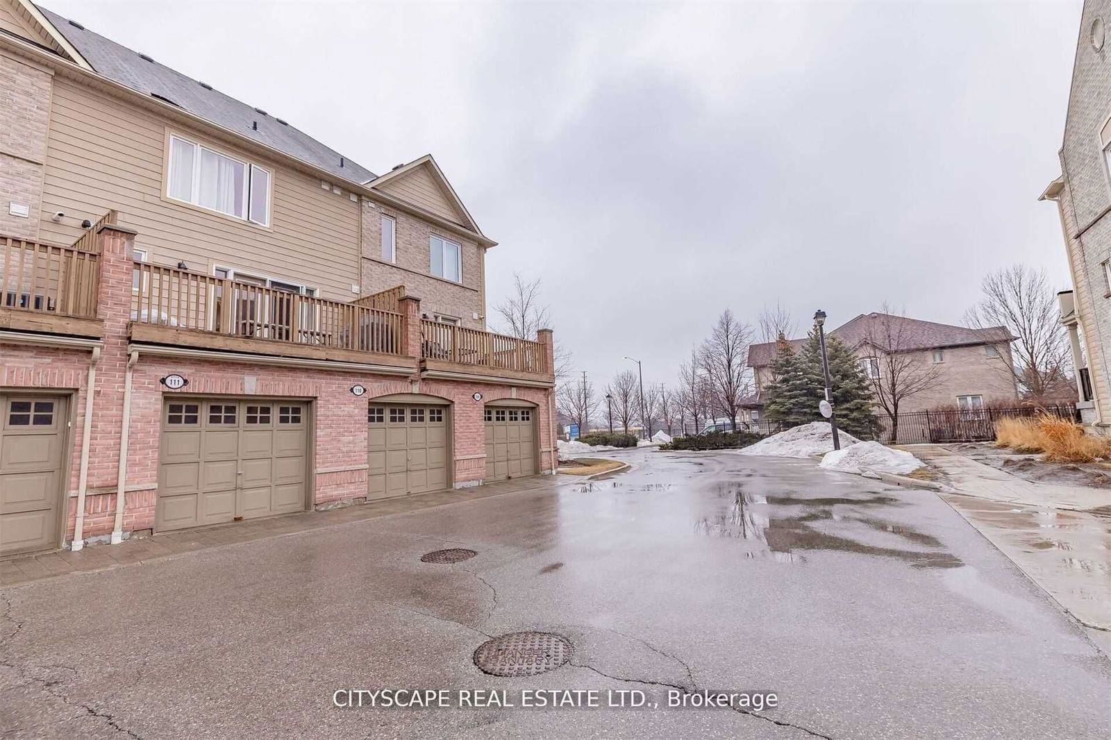 Townhouse for lease at 111-4950 Winston Churchill Boulevard, Mississauga, Churchill Meadows, L5M 8E3 - MLS: W11946805