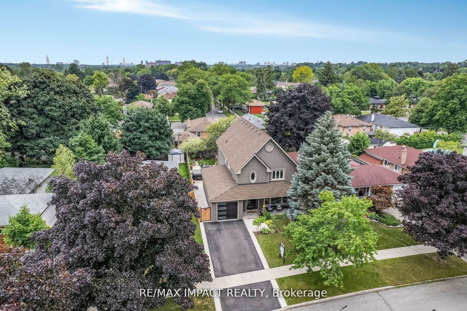 Detached House for sale at 7 Forest Path Court, Toronto, Thistletown-Beaumonde Heights, M9V 1L4 - MLS: W11946816