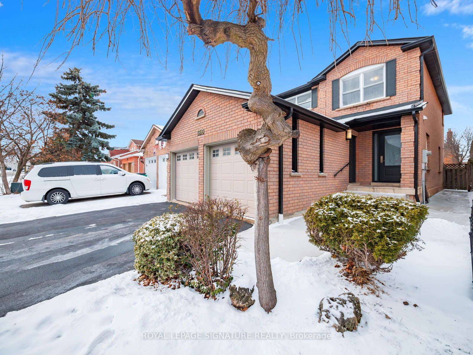 Detached House sold at 3395 Dovetail Mews, Mississauga, Erin Mills, L5L 5E6 - MLS: W11946837