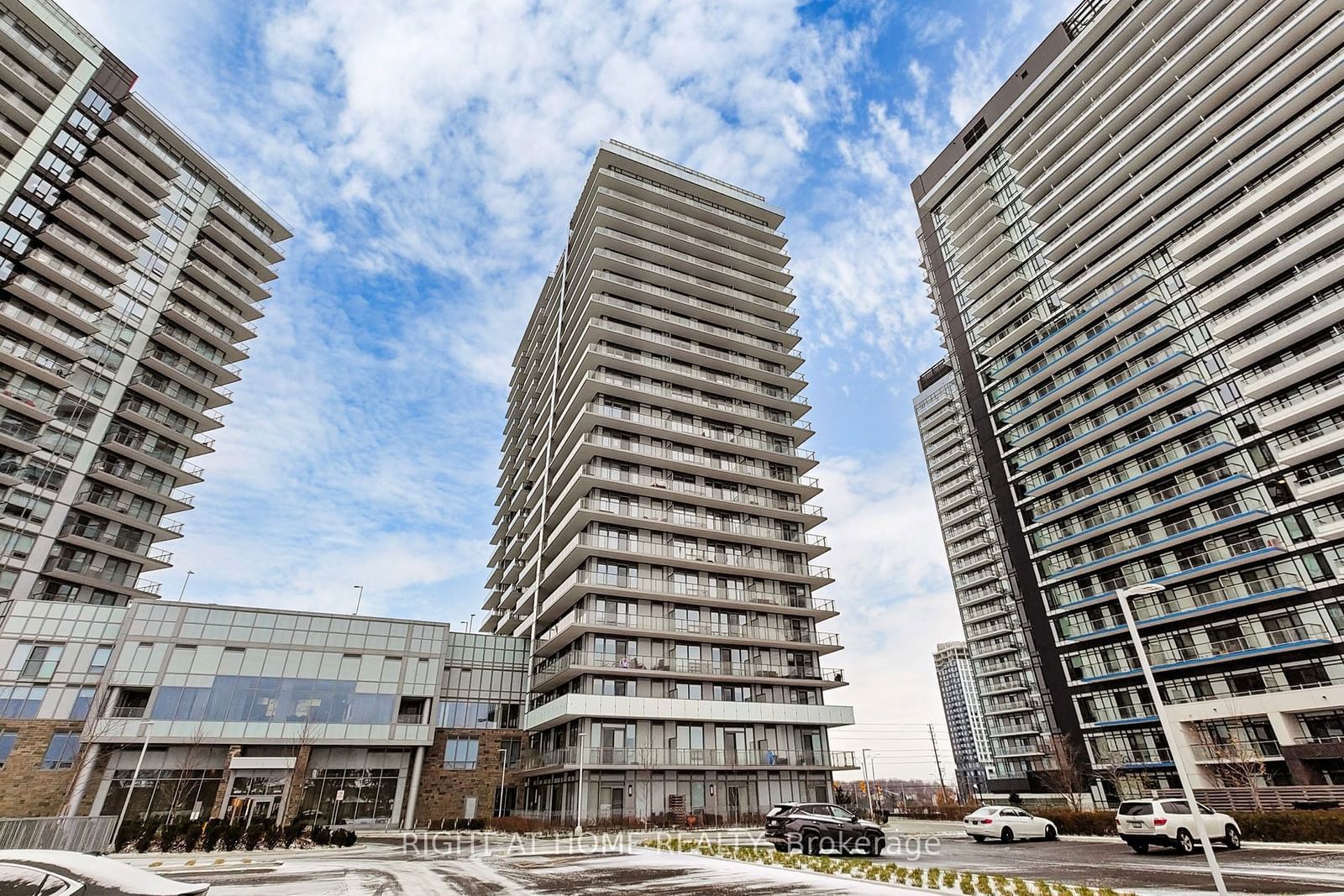 Condo for sale at 810A-4675 Metcalfe Avenue, Mississauga, Central Erin Mills, L5M 0Z8 - MLS: W11946886