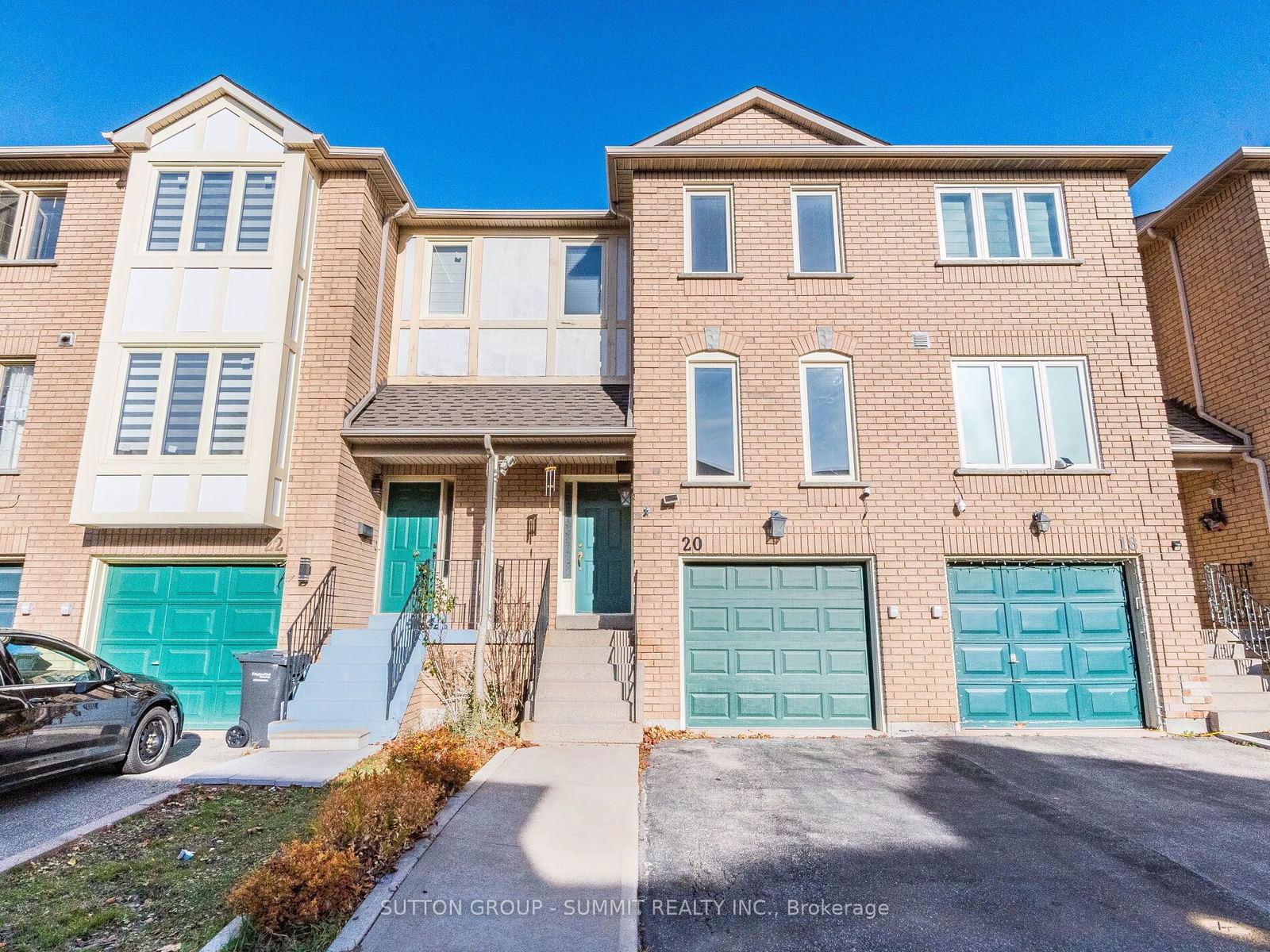 Townhouse for sale at 20-2 Sir Lou Drive, Brampton, Fletcher's Creek South, L6Y 5A8 - MLS: W11946980