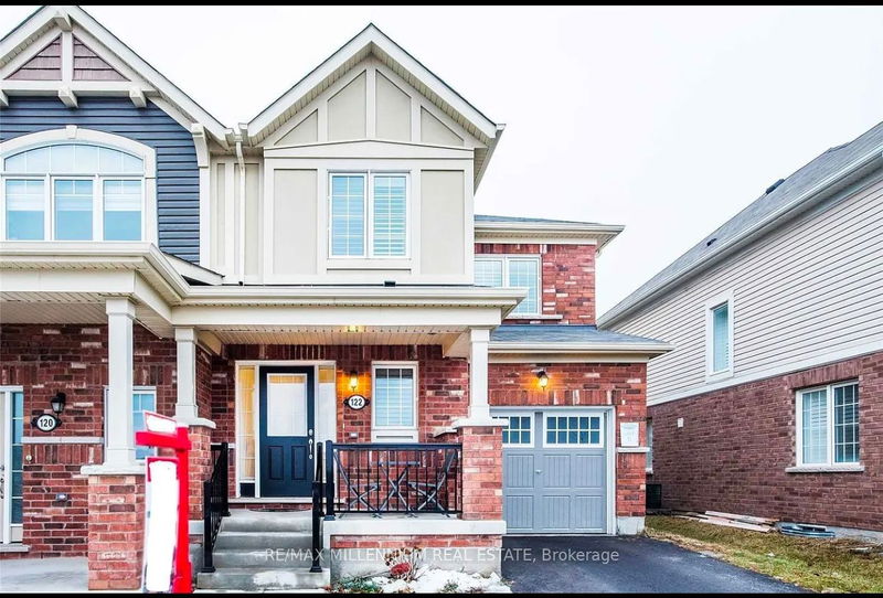 home for lease on 122 Thornbush Boulevard