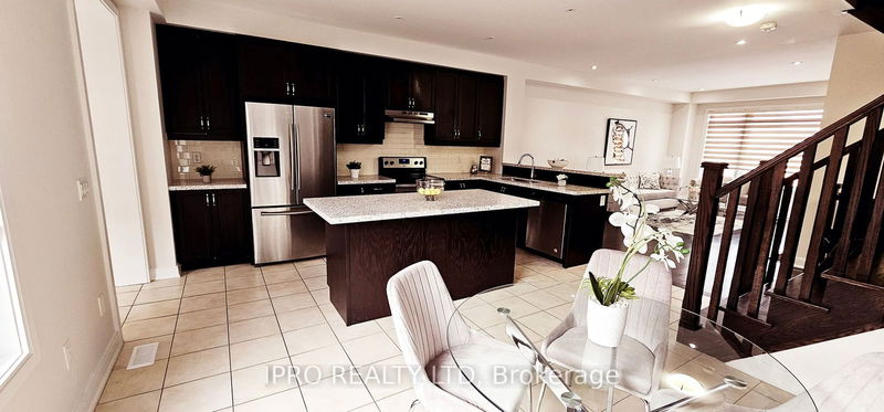home for lease on 8 Military Crescent