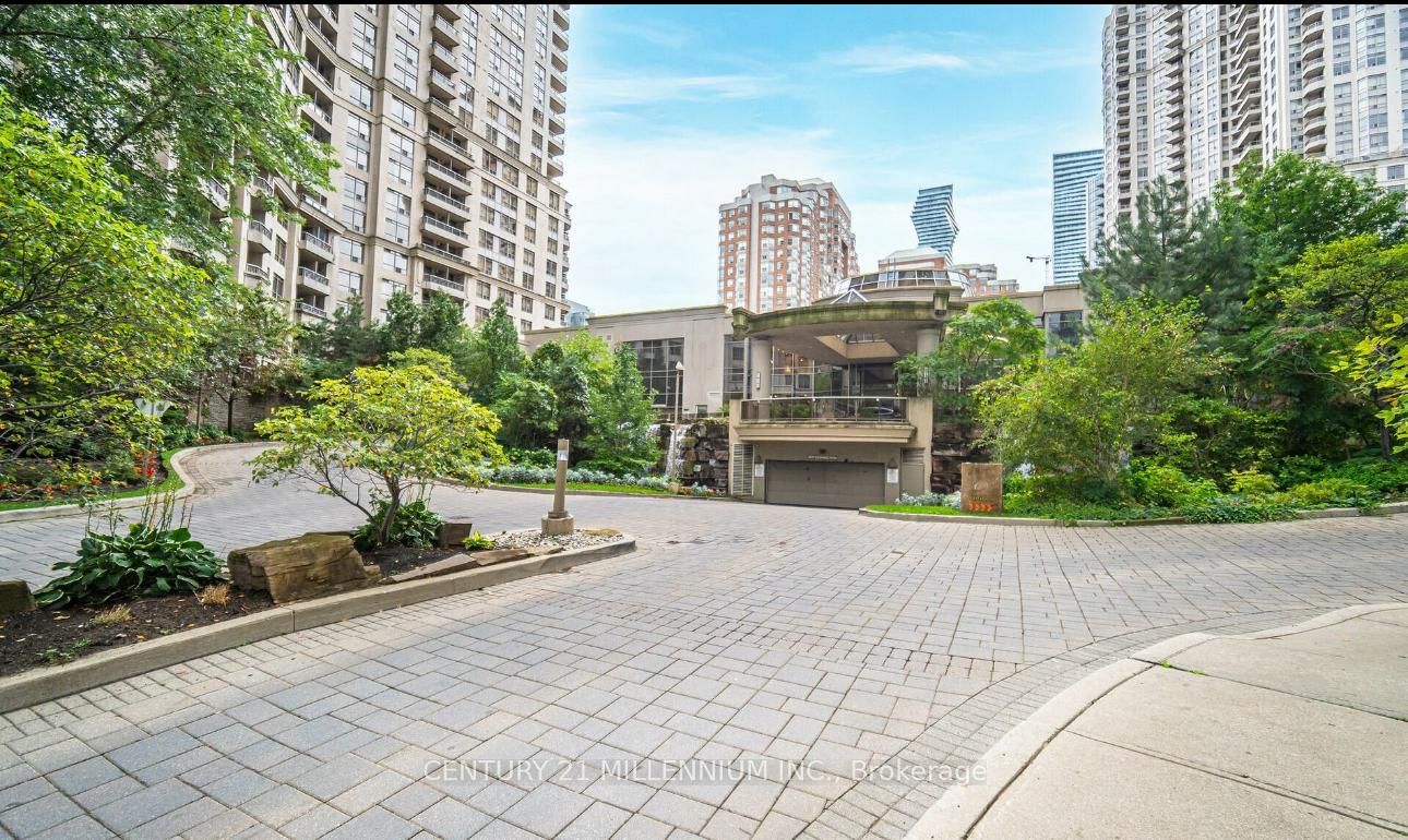 Condo leased at 1905-3880 Duke Of York Boulevard, Mississauga, City Centre, L5B 4M7 - MLS: W11947236