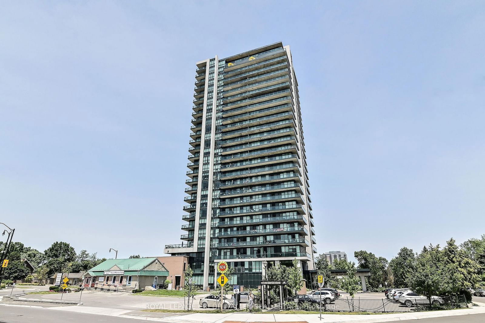 Condo for lease at 1201-100 John Street, Brampton, Downtown Brampton, L6N 2S8 - MLS: W11947247