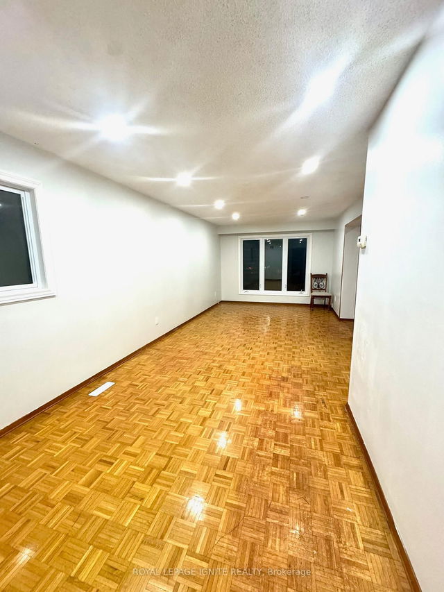 18 Medina Place