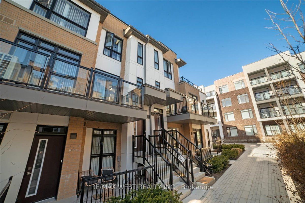 Townhouse for sale at 14-150 Canon Jackson Drive, Toronto, Brookhaven-Amesbury, M6M 0B7 - MLS: W11947294