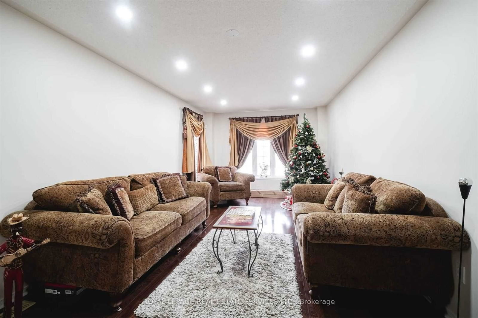 Semi-Detached House for lease at 3630 Freeman Terrace, Mississauga, Churchill Meadows, L5M 7A3 - MLS: W11947309