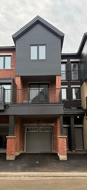 Townhouse for lease at 3283 Sixth Line, Oakville, Rural Oakville, L6H 0Z8 - MLS: W11947315