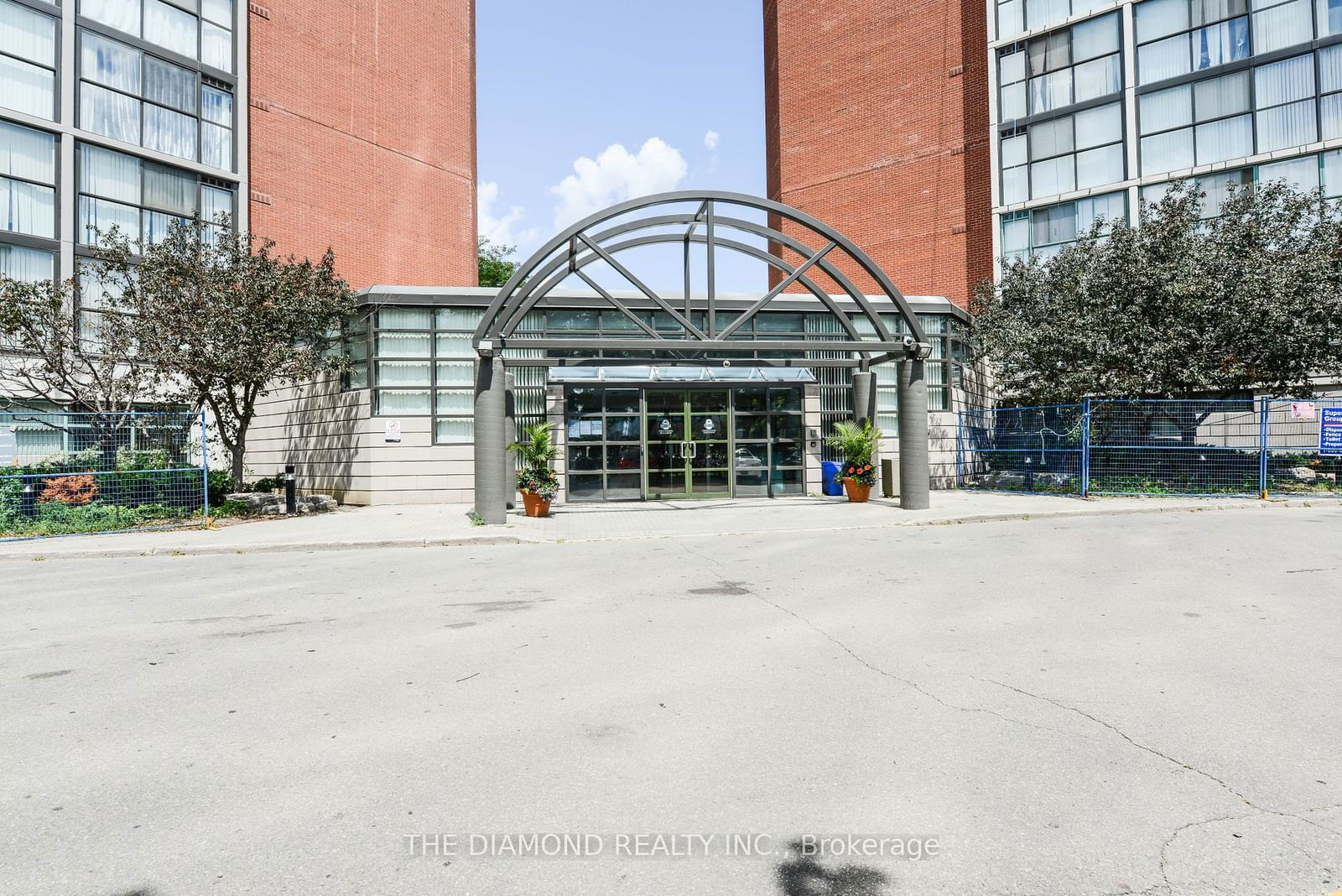 Condo for sale at 1502-4205 Shipp Drive, Mississauga, City Centre, L4Z 2Y8 - MLS: W11947319